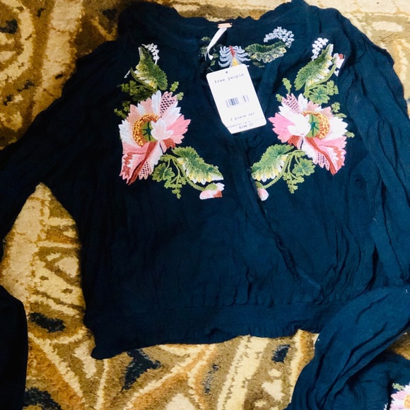 NWT 2 pc Free People Black embroidered Set Med - Picture 3 of 5